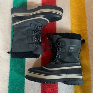EUC Sorel Caribou Winter Boots. Mens sz 9